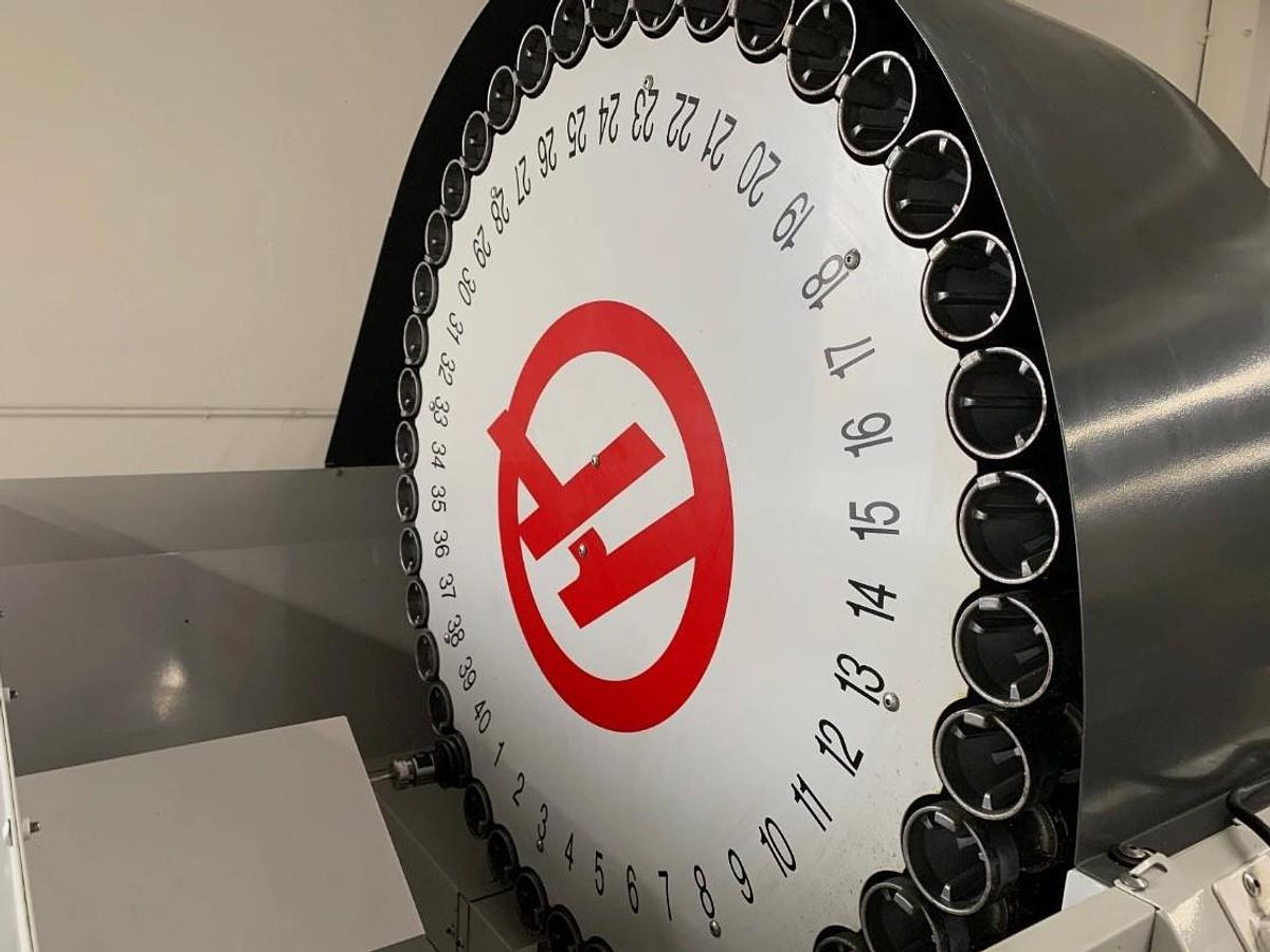 Used 2013 Haas VF7/40 with 10,000 RPM, 40 Station ATC, 4th & 5th Axis Prepped, Probing Package, Pcool, Auger, HSM