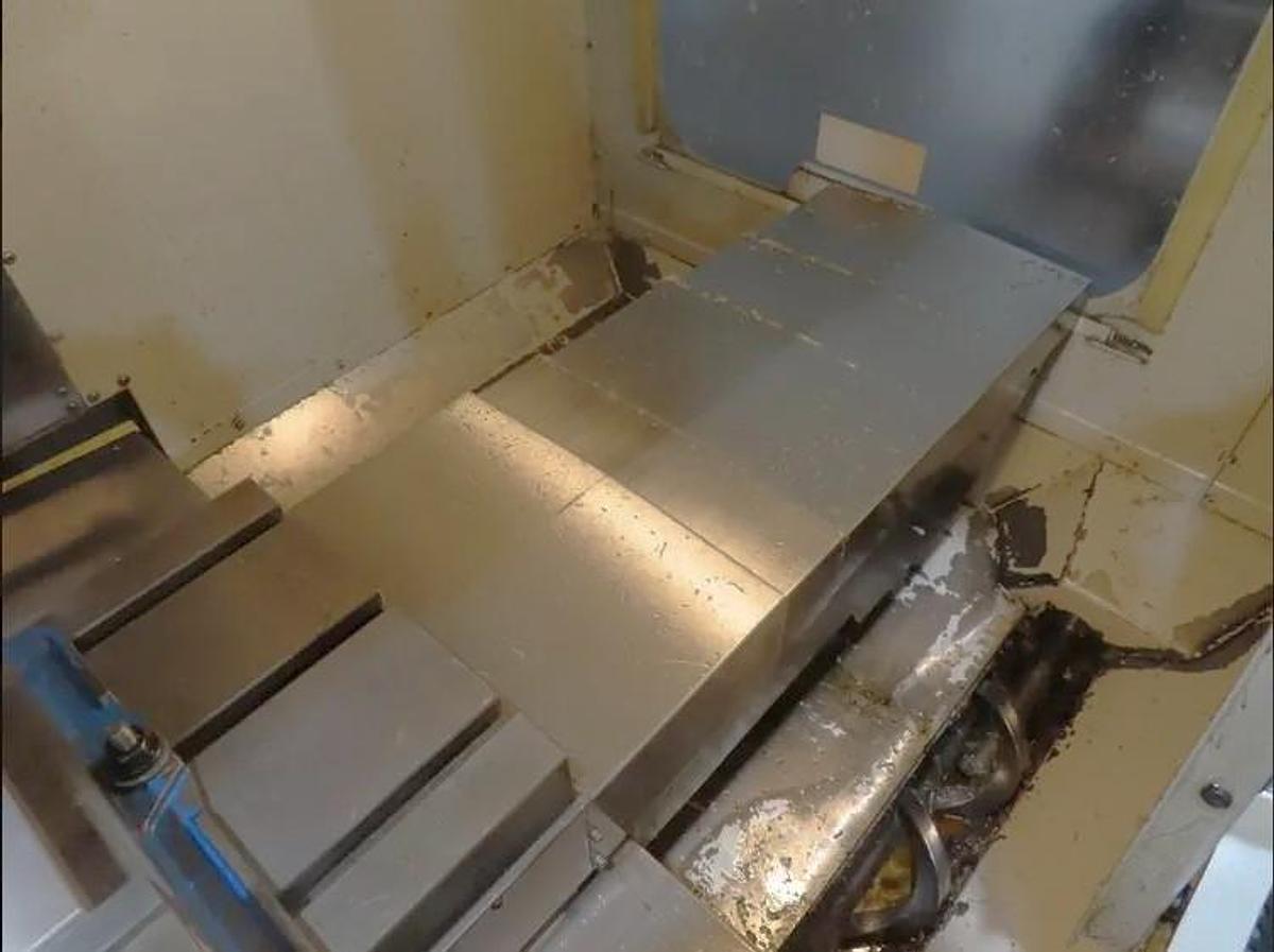 Used 2008 Haas VF2D with 10,000 RPM, Chip Auger, Programmable Coolant Nozzle, USB Port, 9734 Spindle Hours