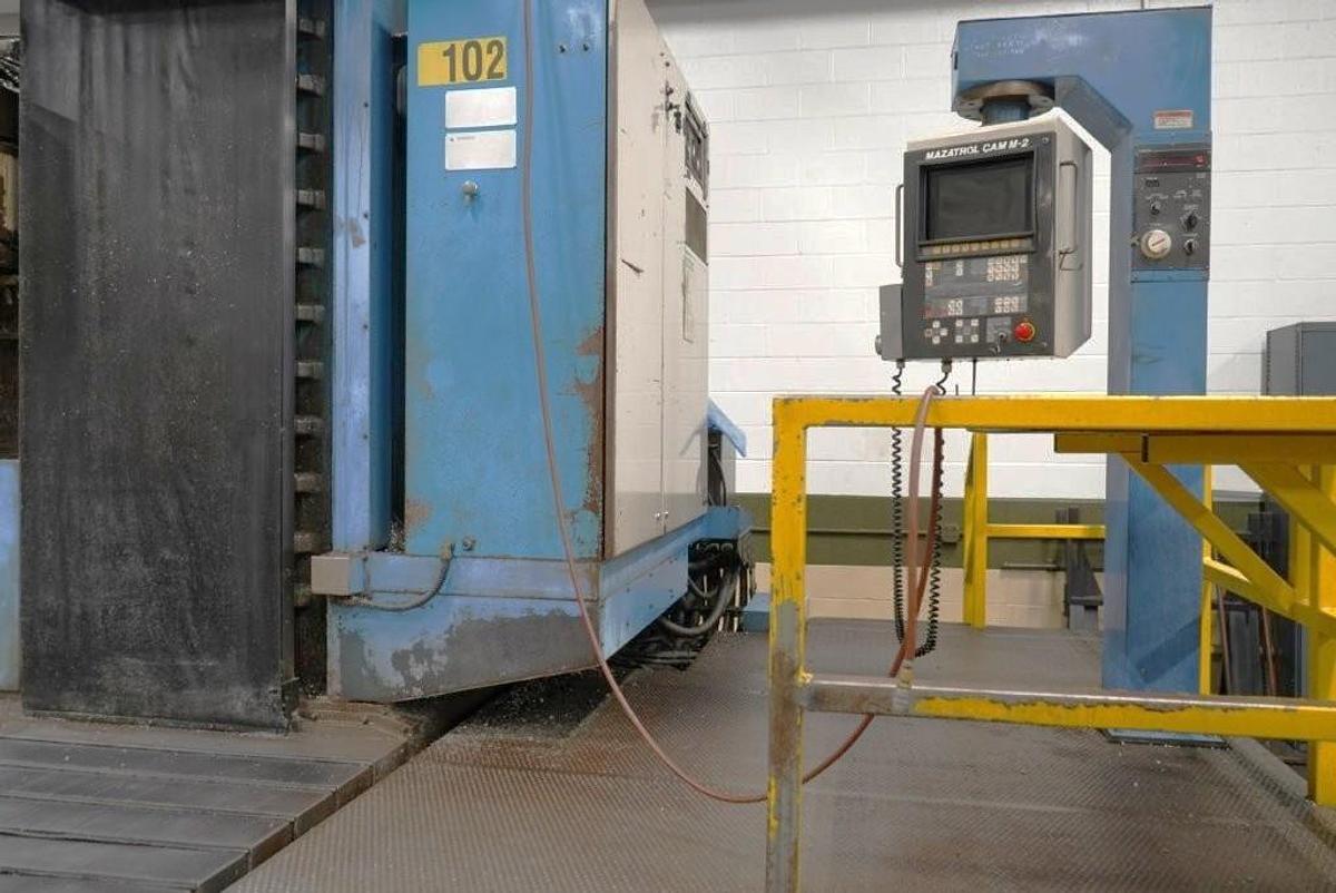 Used 1987 Mazak YMS H40Q with 2 Plt. Changer, Full 4th Rotary Tbl, 40 Pos. ATC, 5.1" Spindle Diam, Right Angle Head, 5 Face Machining