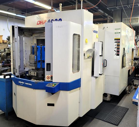 Used 2006 Doosan DHP 4000 w/ 2 Plt Changer, 1 Degree, 60 ATC, Coolant Thru Spindle, 14,000 RPM