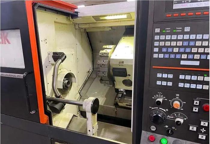 Used 2015 Mazak Quick Turn Universal 250 with Chip Conveyor, Tailstock, 8" Chuck