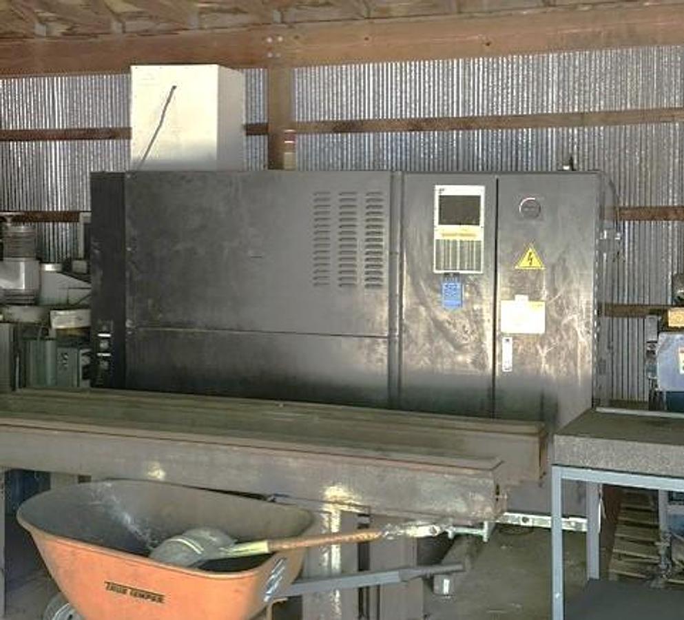Used 2010 Hurco TM8 with 8" Hydr. Chuck, Chip Conveyor, Toolsetter, Tailstock, 2" Bar Cap., 12" x 18.8" Capacity