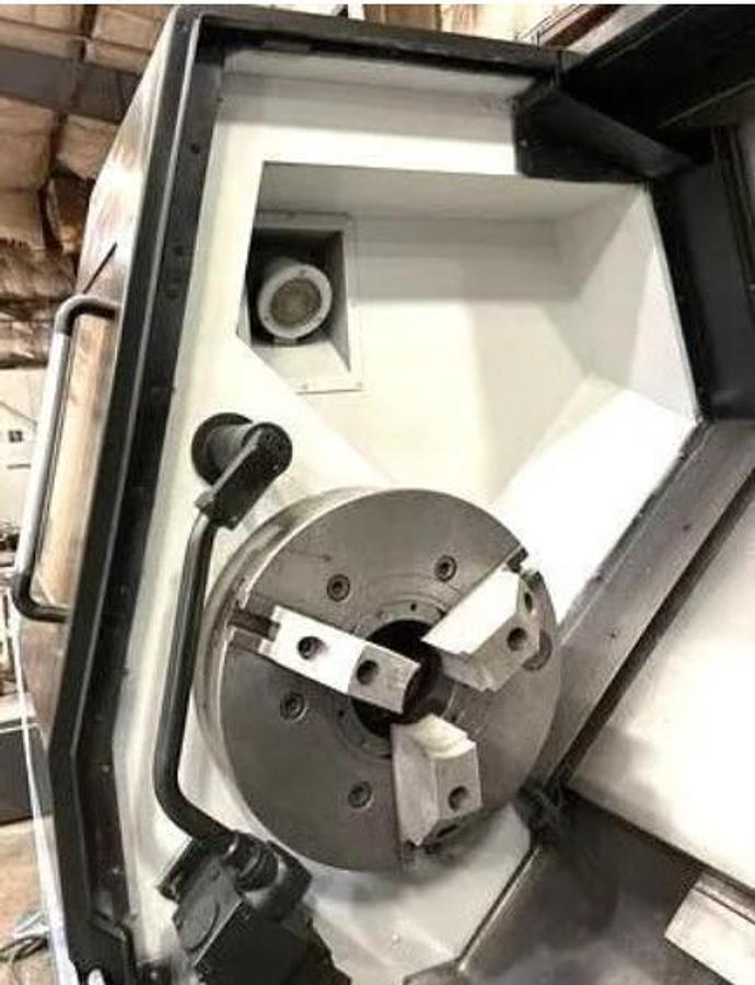 Used 2012 Doosan Puma 400MC with C Axis, Milling Capable, 21" Chuck, 6.5" Bar Capacity, Tailstock Conveyor, Live Tool Holders