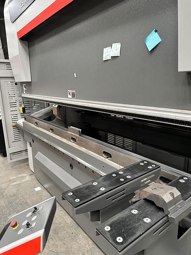 Used 2017 Bystronic Xact Smart 100/3100 Press Brake