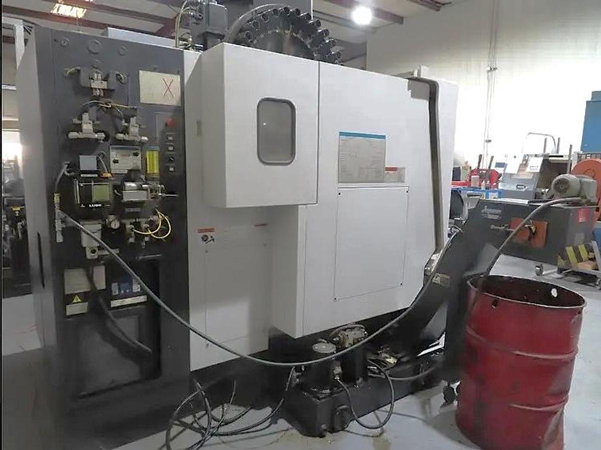 Used 2005 Mazak Nexus VCN-410A with Coolant Thru Spindle, Chip Conveyor, 30 Station Side Mounted ATC, 12,000 RPM