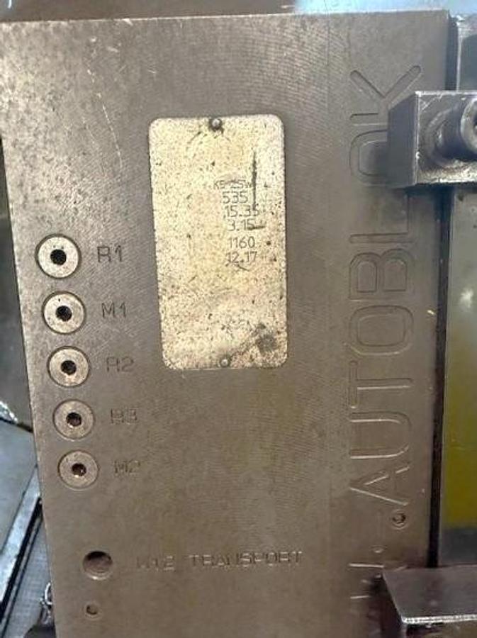 Used 2006 Doosan Puma 700L with 24" Hyd. Chk, 6.5" Bar Cap., 126" Turn Length, SMW Steady Rest, Tailstock, Conveyor, Tool Eye