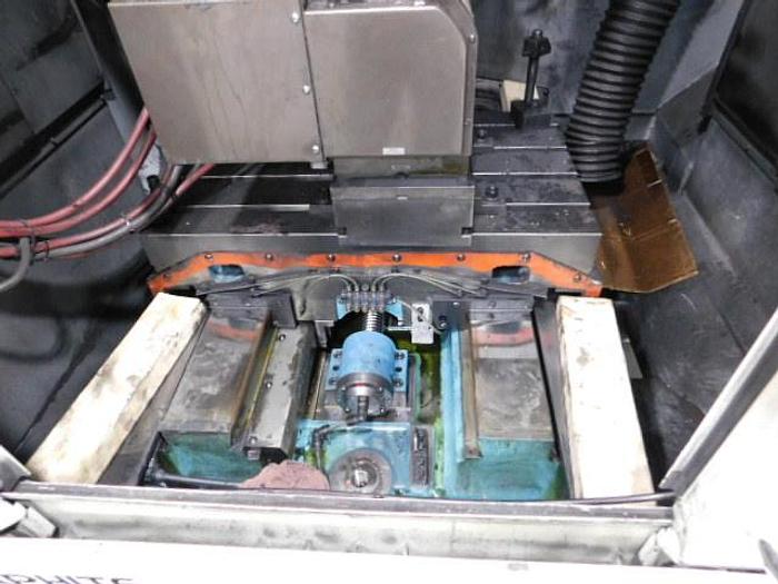 Used 2008 Makino V33i Graphite 3+2 Type 5 Axis Mill