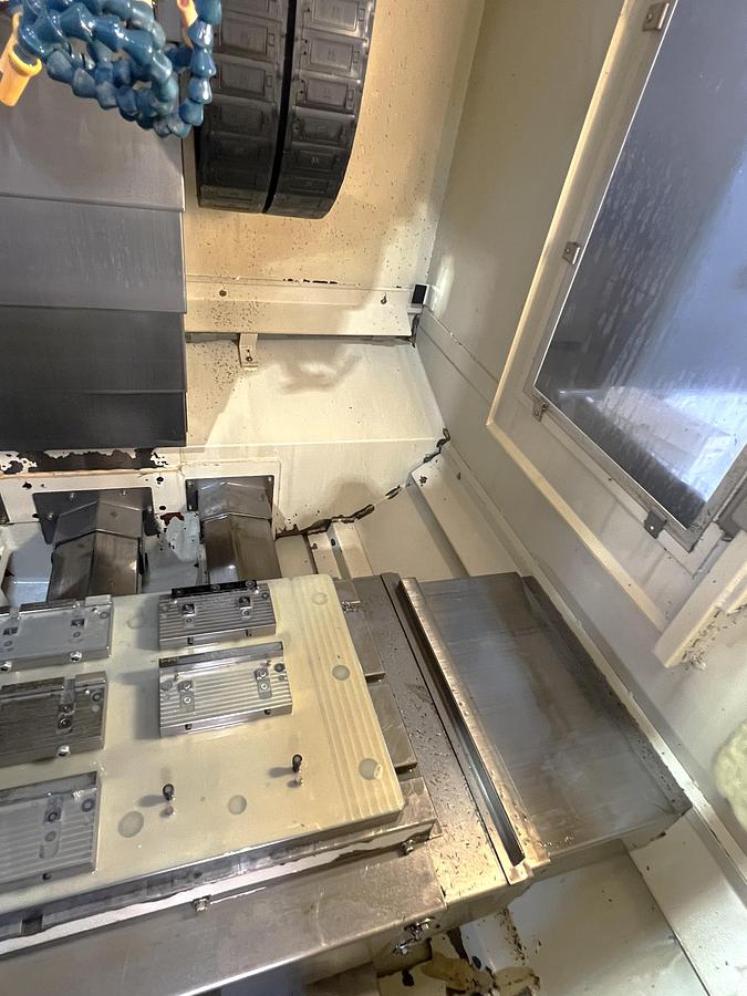 Used 2010 Chevalier Quick Precision QP1620-L VMC with Rigid Tapping, 15,000 RPM, Hi-Spd Machining, BT30 Taper, 20 Pos. ATC, Fanuc 0i-MD Control
