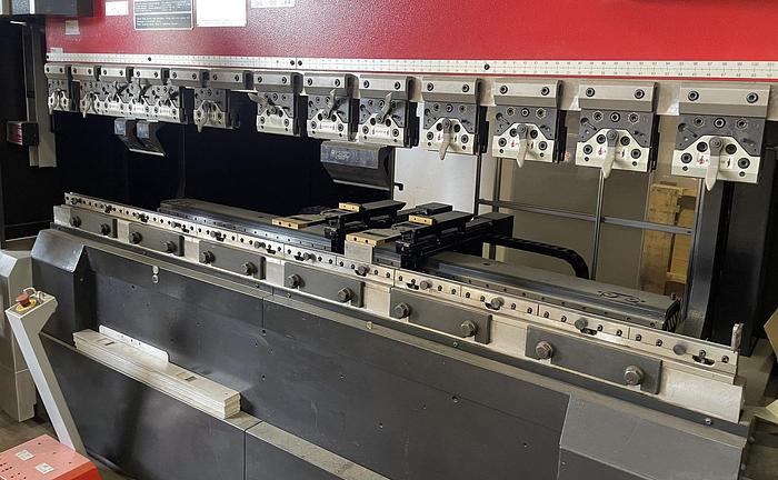 Used 2017 Amada HG-8025 CNC Press Break