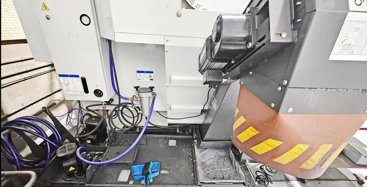 Used 2021 Haas UMC-500SS 5 Axis Universal Machining Center with Coolant Thru Spindle, Probing, HSM, Conveyor, 50 Station ATC