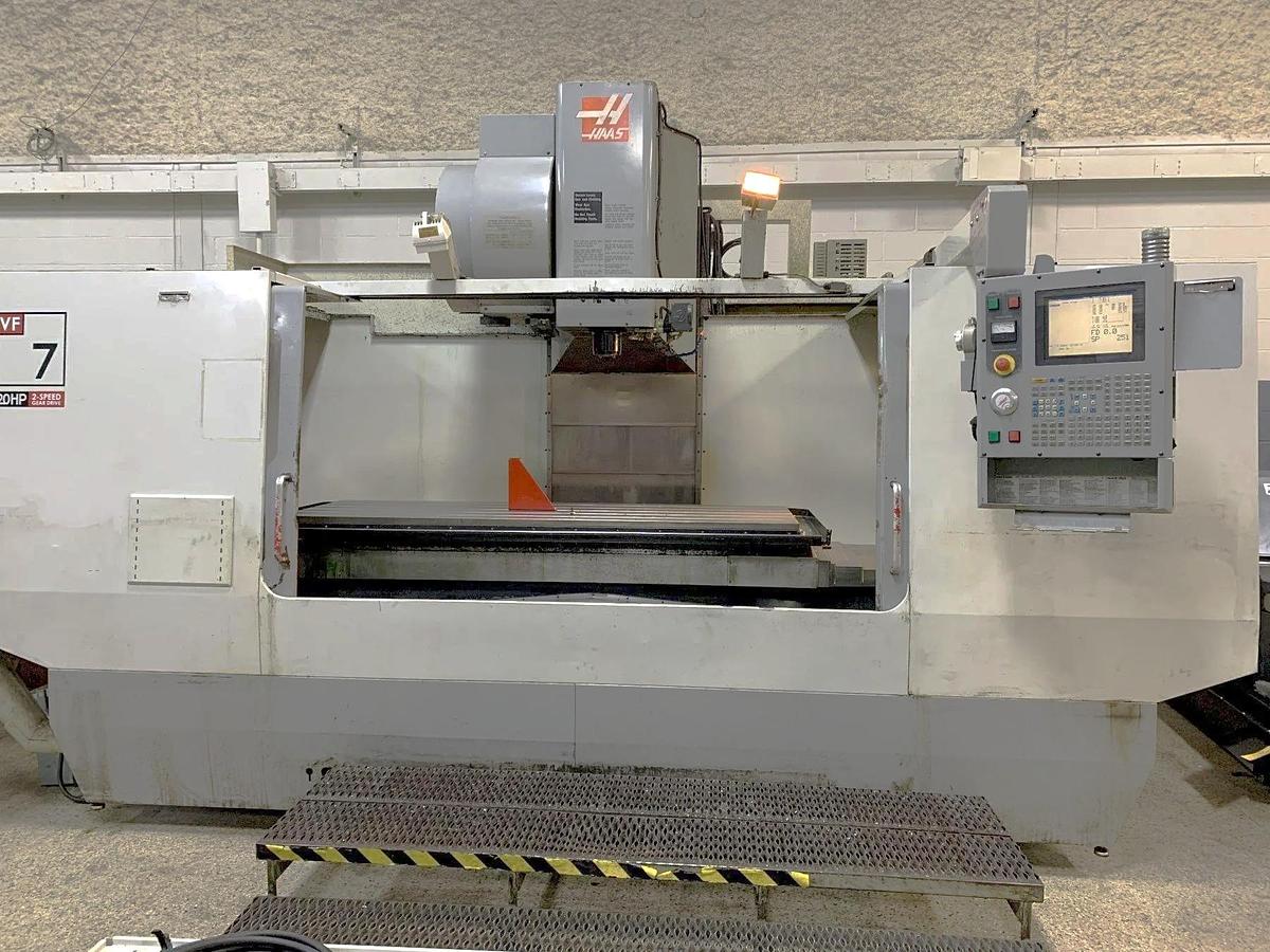 Used 2003 Haas VF-7B/40, 24 Station Side Mounted ATC, High Speed Machining, Prog. Coolant, 7500 RPM, Chip Auger, Quick Code