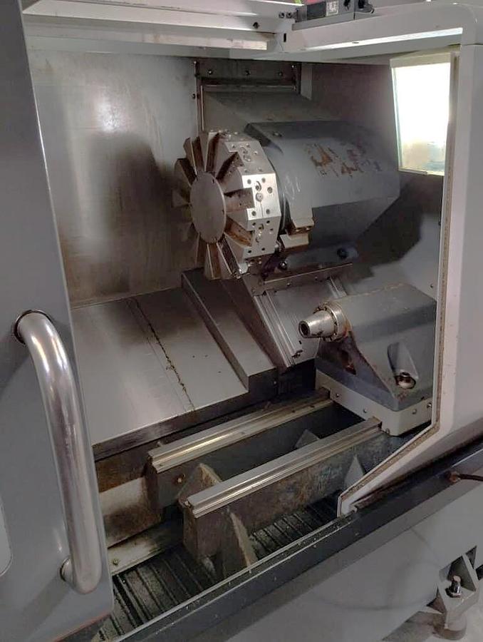 Used 2012 Haas ST-20 with Tailstock, Chip Conveyor, Tool Presetter, Part Probing, 8.3" Chuck, 12 Station BOT Turret, Recently Rebuilt