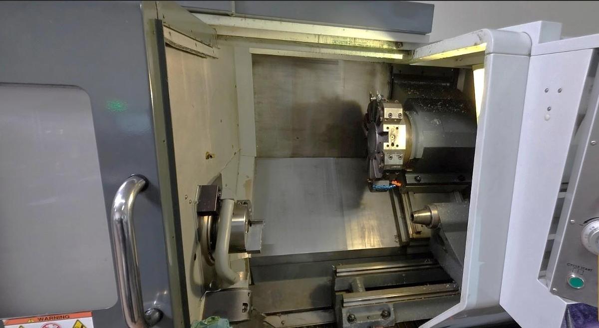 Used 2010 Haas ST-20 with Tailstock, Chip Conveyor, Tool Presetter, Parts Catcher, 8.3" Hydraulic Chuck, NO tool holders included
