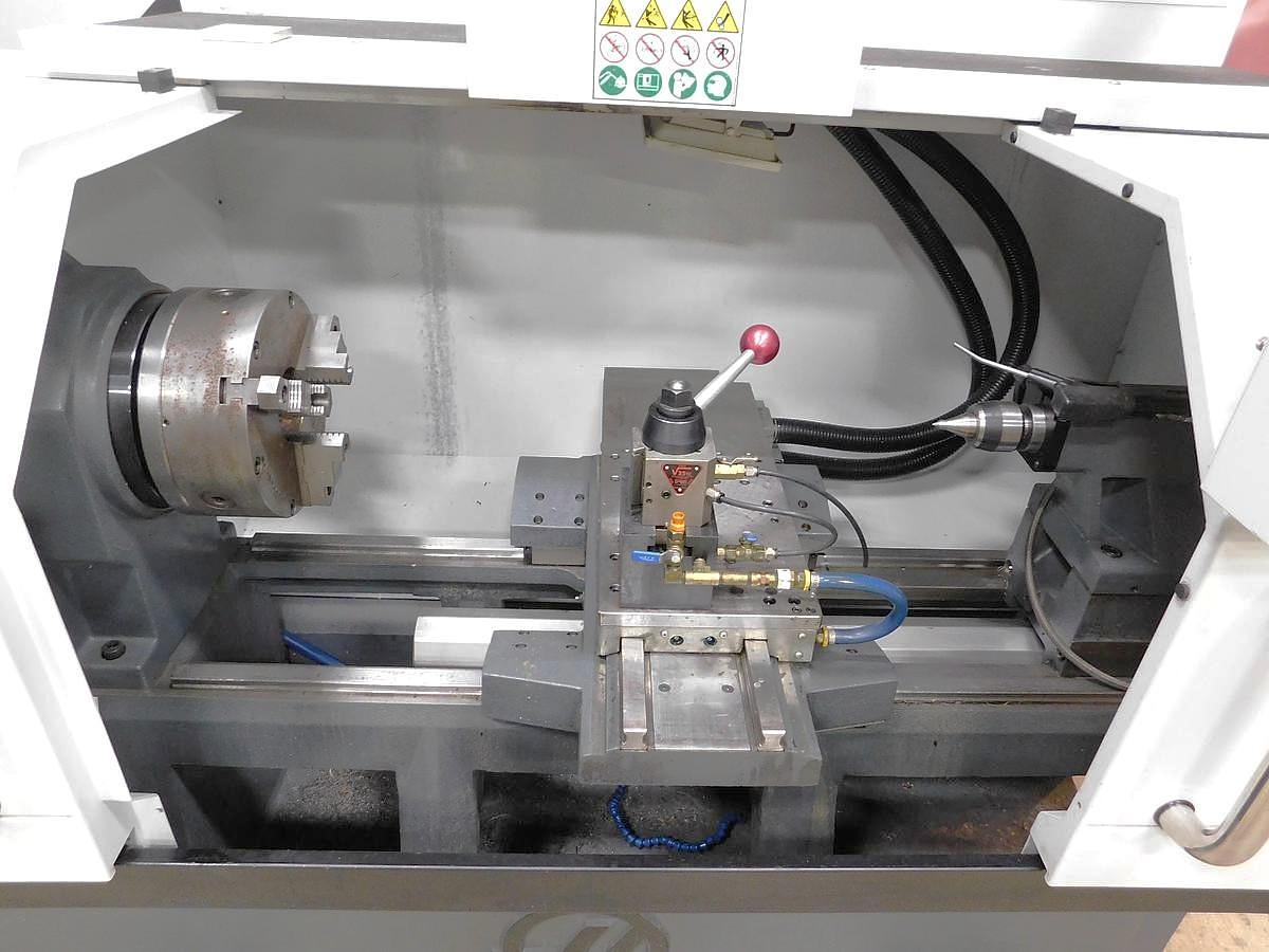 Used 2017 Haas TL-1 with 3" Big Bore Spindle, A2-6" Spindle Nose, Tailstock, Tool Post, Coolant, Remote Jog Handle