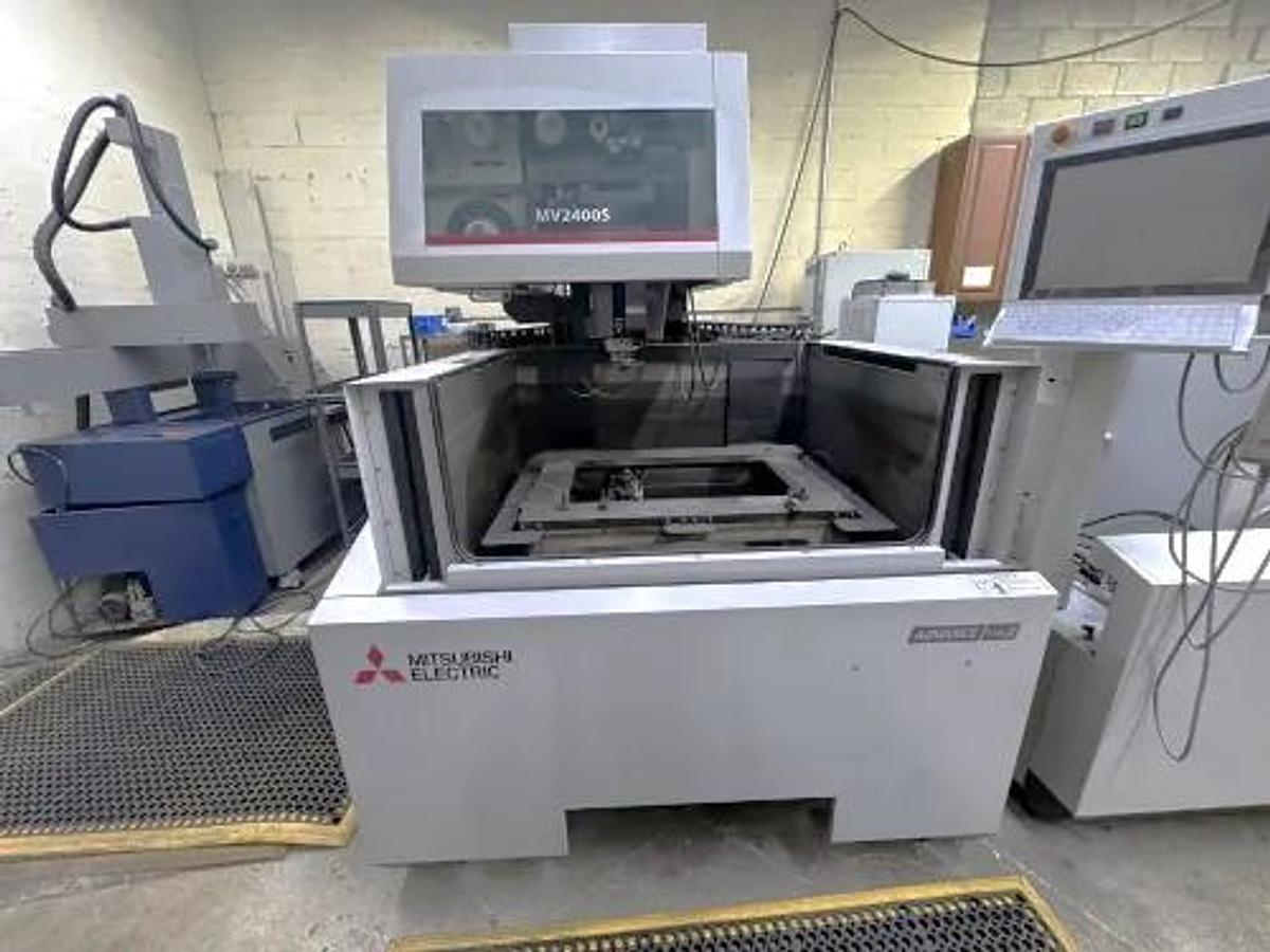 Used 2015 Mitsubishi MV2400S with 4 Axis Simultaneous Cutting, U & V Axis, Auto Threading, Submerged Cutting, Deionized Water System