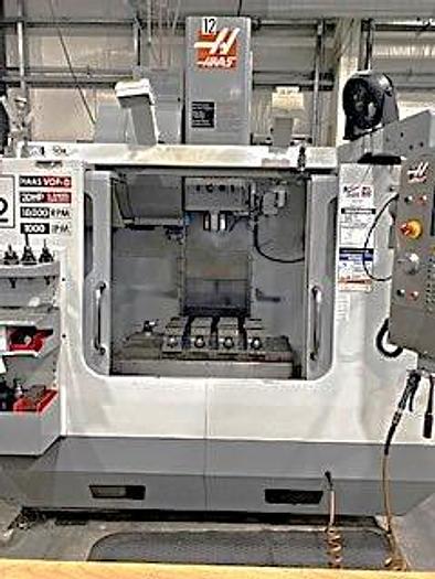 Used 2006 Haas VF2B with 24 Station Sided Mounted ATC & Probing