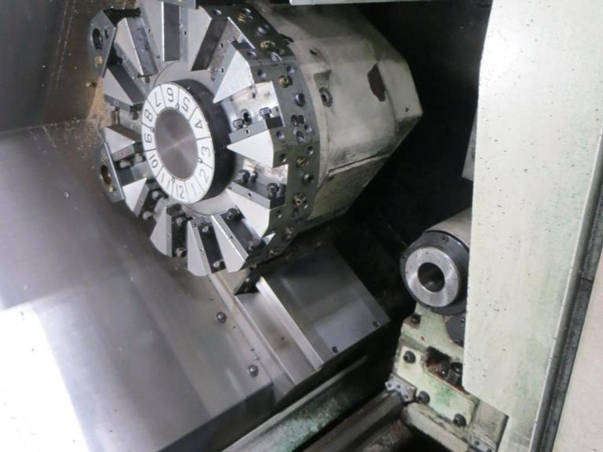Used 2014 Okuma Genos L250E