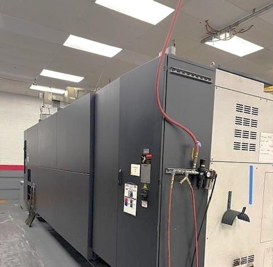 Used 2015 Doosan Puma 800LM with C Axis & Milling, 31.5" 3 Jaw Rohn Air Chk, 12.6" Bar Cap., 126" Turn Length, New RIP Steady Rest, Tailstock, Conveyor