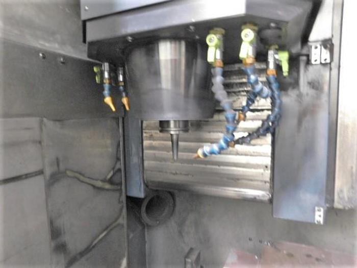 Used 2008 Makino V33i Graphite 3+2 Type 5 Axis Mill