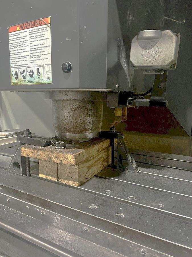 Used 2011 Haas VF-6/50 with CAT 50 Taper Spindle, Programmable Coolant Nozzle, Chip Auger, 2 Speed Gearbox