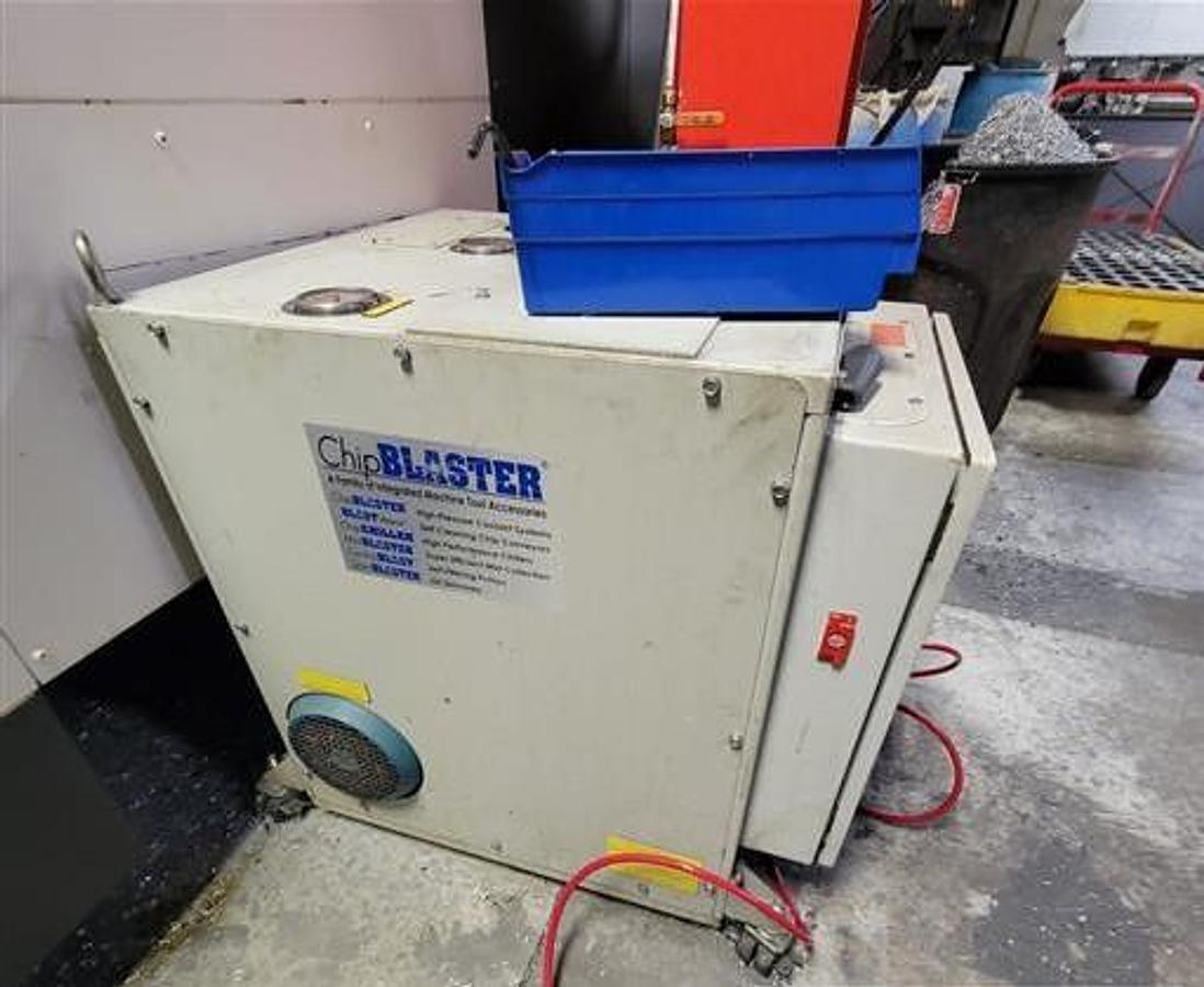 Used 2015 Okuma M560-V with 4th Axis Rotary Table, Renishaw Tool & Part Probing, 15k RPM, 32 Pos. ATC, Chip Claster HPC