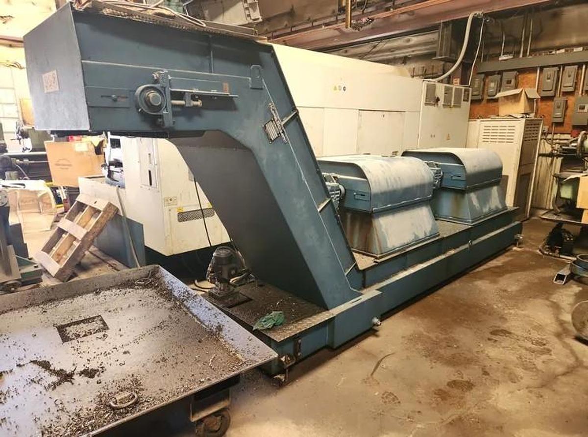 Used 2006 Romi M33 x 80" Oilfield Type Hollow Spindle Lathe with 10.5" Bore, Steady Rest, Chip Conveyor, Tailstock