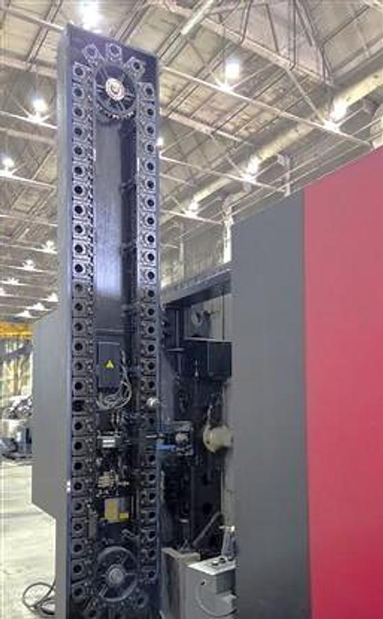 Used 2015 OKK HMC-400 with Full 4th Axis, 60 Station Tool Changer, CAT40, Coolant Thru Spindle, Renishaw OMP60 Probe, Conveyor