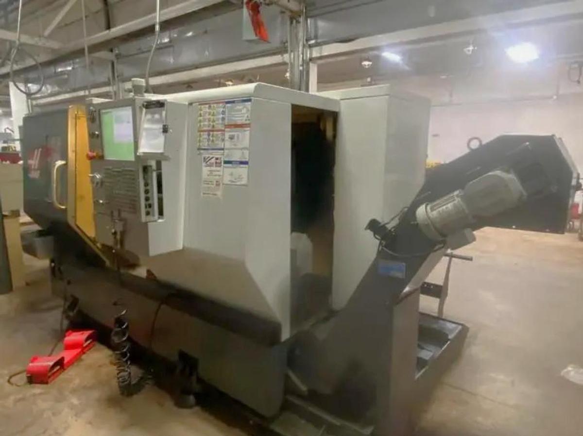 Used 2010 Haas ST-20 with 8.3" Chuck, Chip Conveyor, Tailstock, 2" Bar Capacity