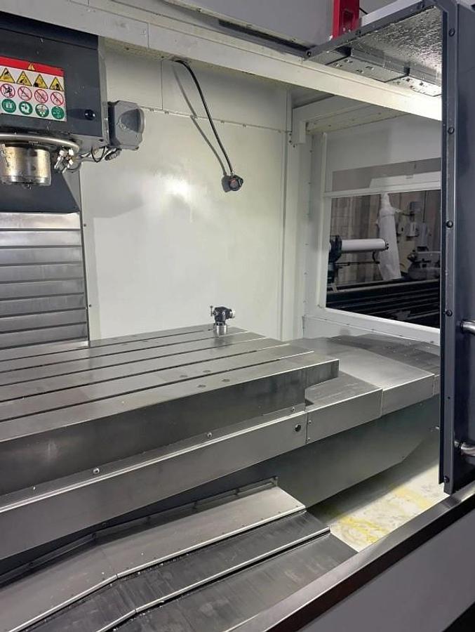 Used 2017 Haas VF-6SS with Haas HRT-310 4th Axis Table, Haas Probing Package, TSC - 1000 PSI, 24 Pos SMATC, Auger, 15k RPM, CT40 Taper
