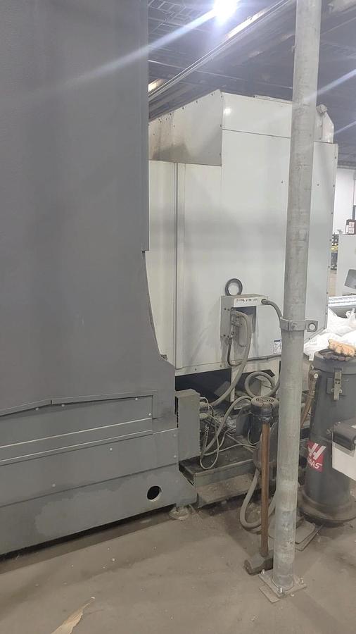 Used 2014 Haas VF-9/40 with Haas 4th Axis Rotary Table, Coolant Through Spindle, Haas Probing Package, Low Hours
