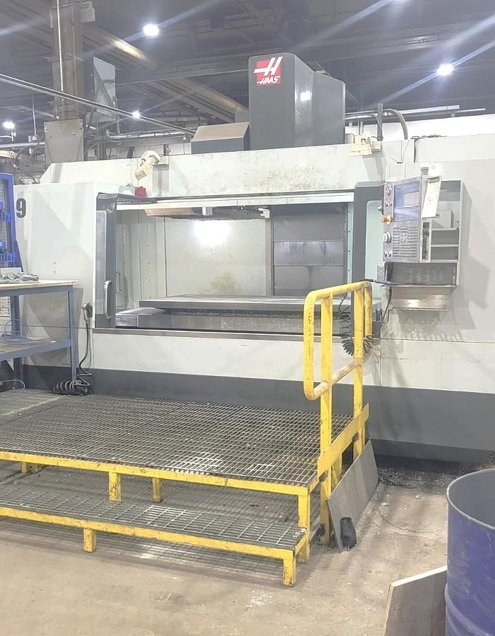 Used 2014 Haas VF-9/40 with Haas 4th Axis Rotary Table, Coolant Through Spindle, Haas Probing Package, Low Hours
