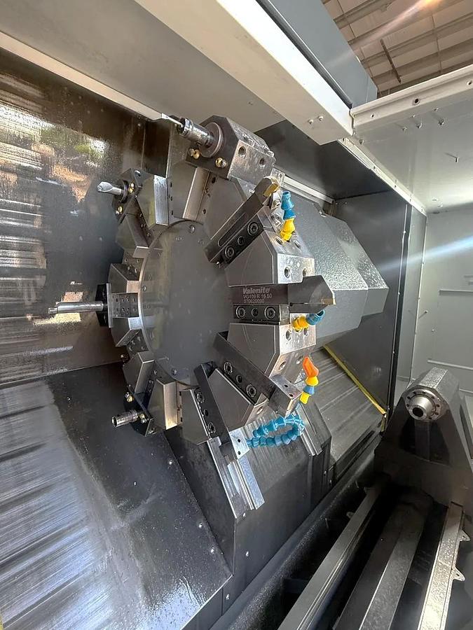 Used 2021 Haas ST-30 with 10" Chuck, 3" Bar Cap., Chip Conveyor, Tailstock, Tool Presetter, 21" x 32.5" Capacity, ONLY 1,516 Spindle Hours