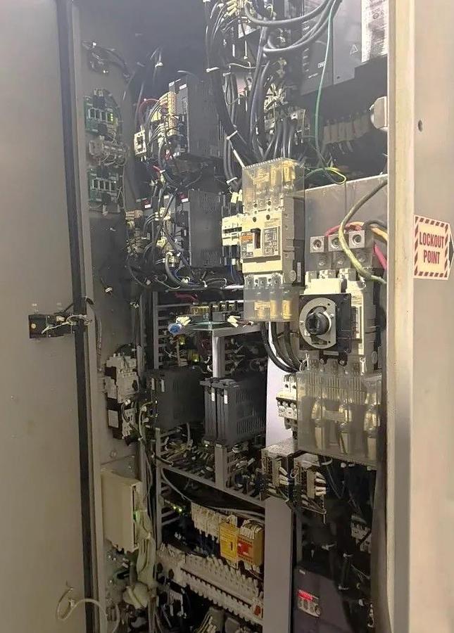 Used 2012 Mori Seiki NHX4000 with 1 Degree Pallet Index, CTS, 12,000 RPM, CAT40, 40 Station Tool Changer, Hyd. Fixturing, Cool Blaster Coolant
