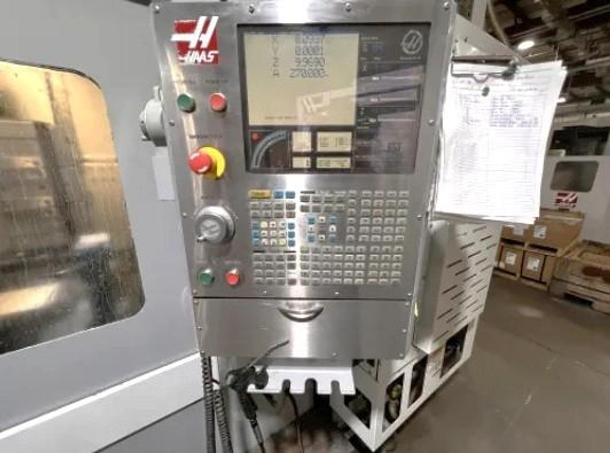 Used 2006 Haas EC-400PP w/ 6-Pallet Pool, 12,000 RPM, TSC, Haas WIPS Probing, Full 4th Axis, 70 ATC