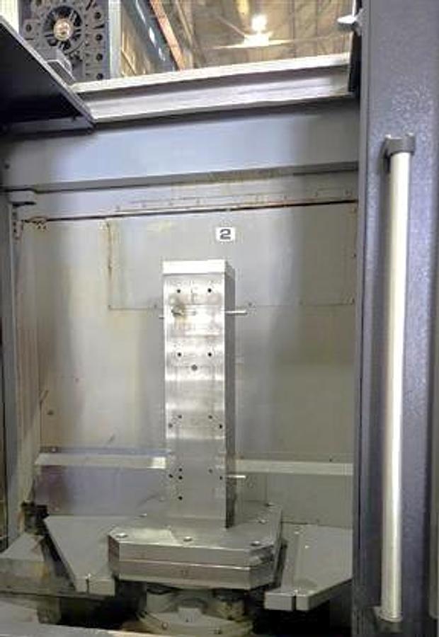 Used 2015 OKK HMC-400 with Full 4th Axis, 60 Station Tool Changer, CAT40, Coolant Thru Spindle, Renishaw OMP60 Probe, Conveyor
