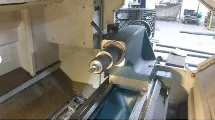 Used 2007 Romi M20x80" with Tool Post and 12" Chuck