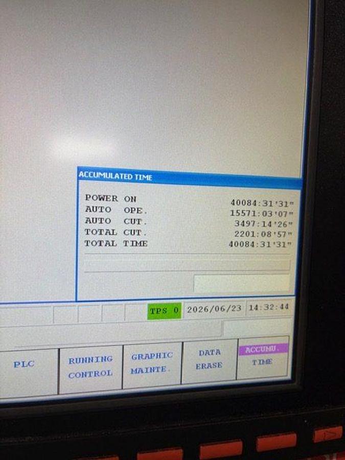 Used 2009 Mazak Nexus VCN 510C/40 II with Chip Conveyor, 48 Station Side Mounted ATC, CAT 40, 12,000 RPM, ONLY 2,201 CUT HOURS!!