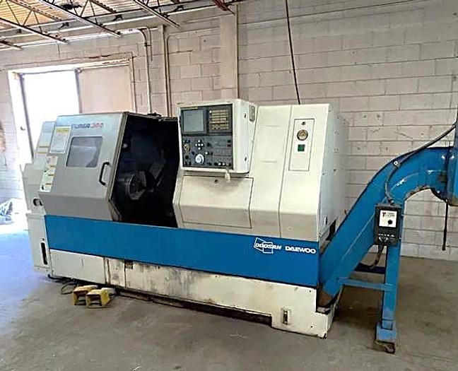 Used 2006 Doosan Puma 300C 2 Axis CNC Lathe - 4" Bar Capacity !!