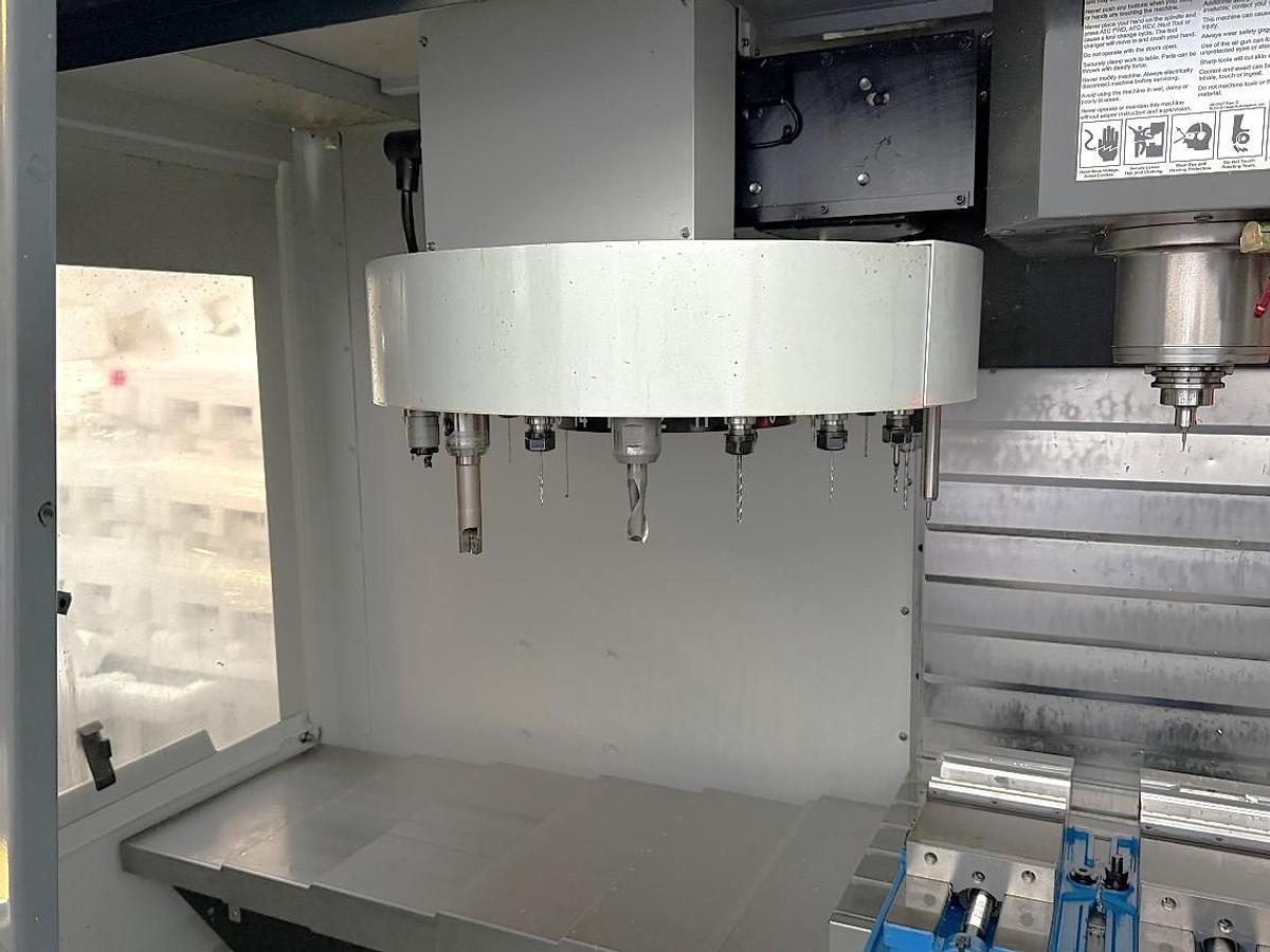 Used 2014 Haas VF-4 , WIPS Renishaw Part & Tool Probe, 4th Axis Drive, Auto Air Gun, Chip Auger, Rigid Tapping