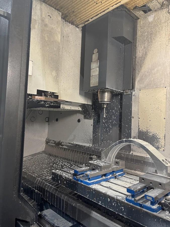 Used 2012 DMG Mori DuraVertical 1035 eco with Coolant Thru Spindle, 4th Axis Ready, 40 Station ATC, 12,000 RPM, CAT 40, Mitsubishi Control