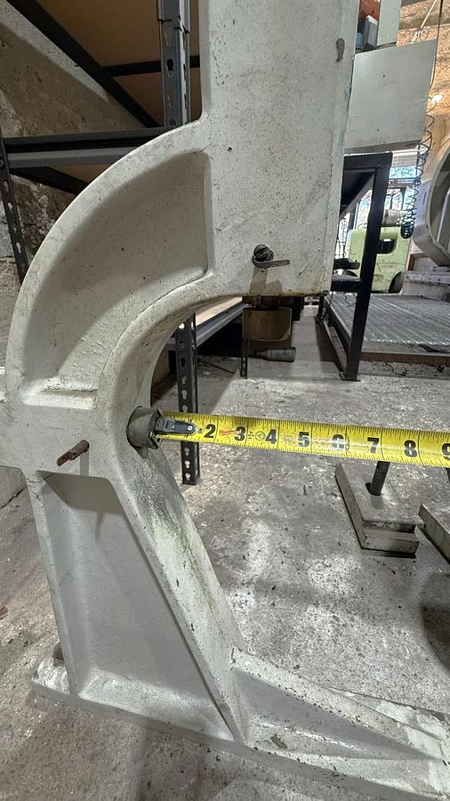 Used 2007 Challenger SL350 Hollow Spindle CNC Lathe, 10.25" Bar Cap., (2) 25" 4 Jaw Man. Chks, Steady Rests, Tailstock, 120" cc