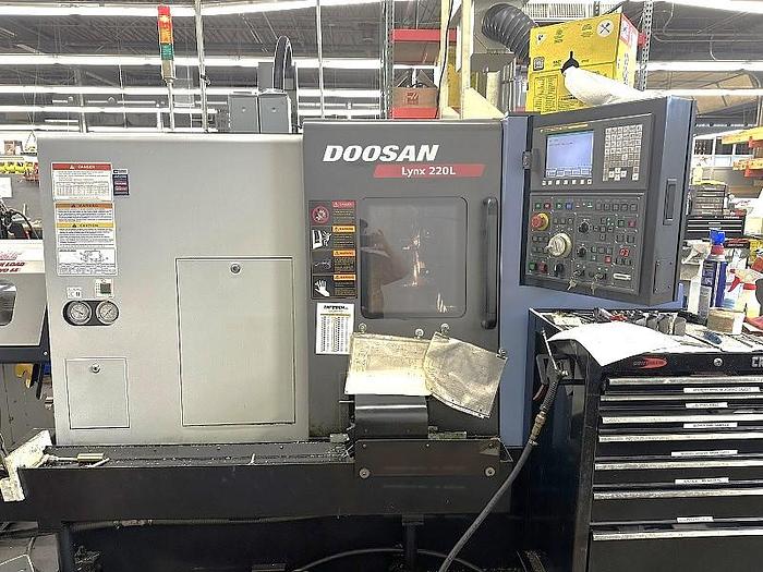 Used 2008 Doosan Lynx 220LC