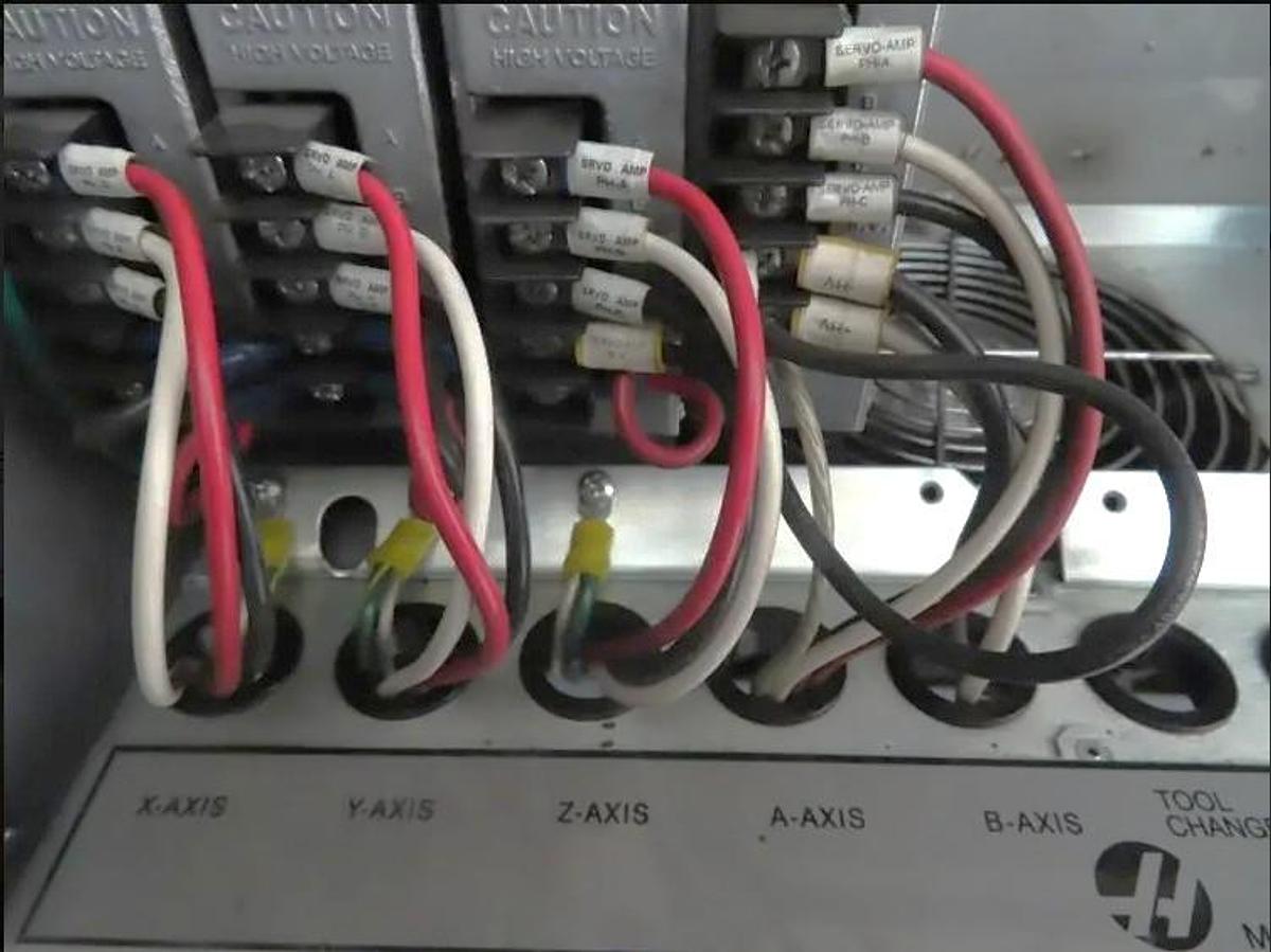 Used 2008 Haas VF2D with 10,000 RPM, Chip Auger, Programmable Coolant Nozzle, USB Port, 9734 Spindle Hours