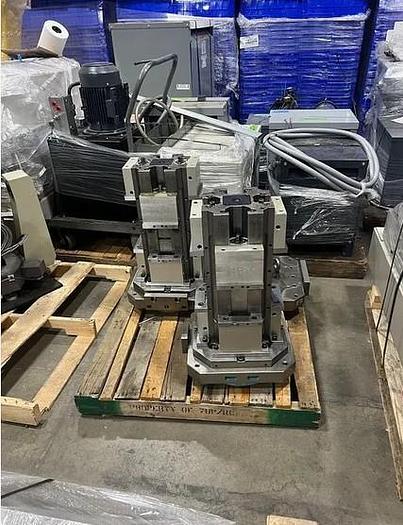 Used 2006 Makino A51 with Full 4th Axis, 14k RPM, Coolant Through Spindle, 60 ATC, Chip Conveyor, Tombstones