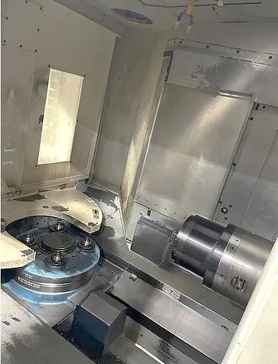Used 2006 Makino A51 with Full 4th Axis, 14k RPM, Coolant Through Spindle, 60 ATC, Chip Conveyor, Tombstones