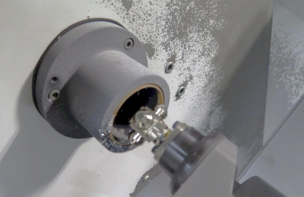 Used 2013 Doosan Puma 700A with 18" Hyd. Chuck, 6.5" Bar Capacity, 63" cc, Tailstock, Chip Conveyor, Tool Presetter, Fanuc 32i Cntrl