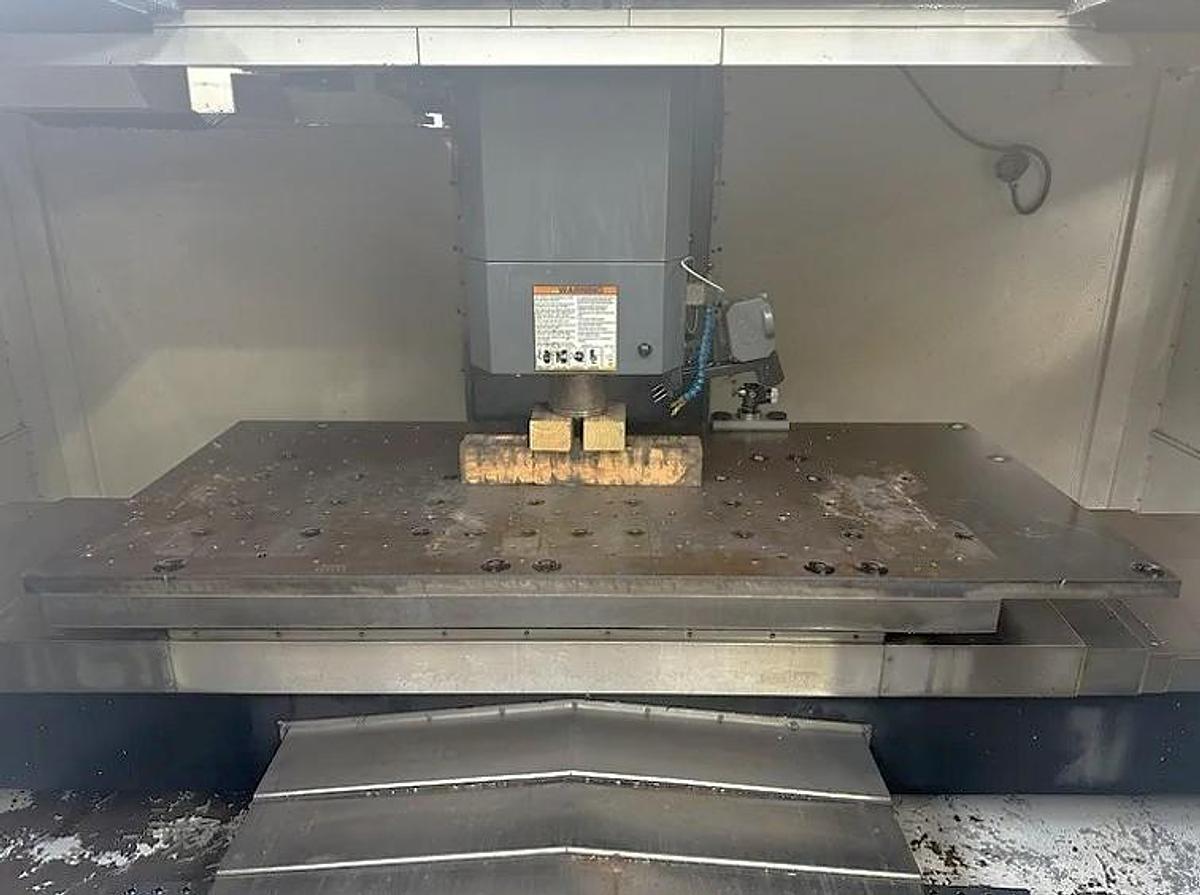 Used 2014 Haas VF8/40 with Haas Probing Package (needs probe repaired), 24 Station Side Mount ATC, 8100 RPM, CAT 40