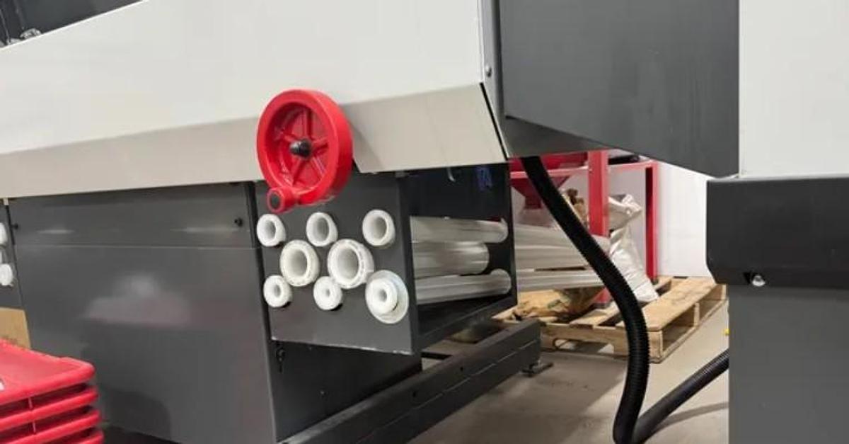 Used 2022 Haas ST-25 Chucker w/ Haas Barfeed with Liners, Tool Presetter, Chip Conveyor, 10" Hydraulic Chuck, Parts Catcher