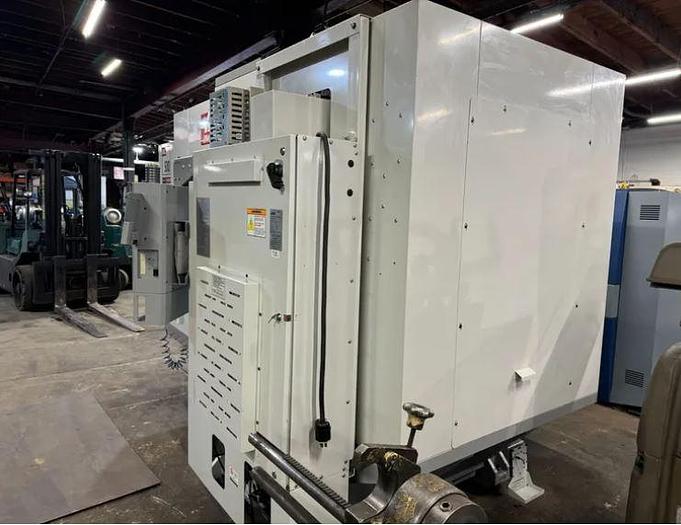 Used 2005 Haas MDC-500 Mill Drill Center with 2 Pallet Changer, Chip Auger, Programmable Coolant