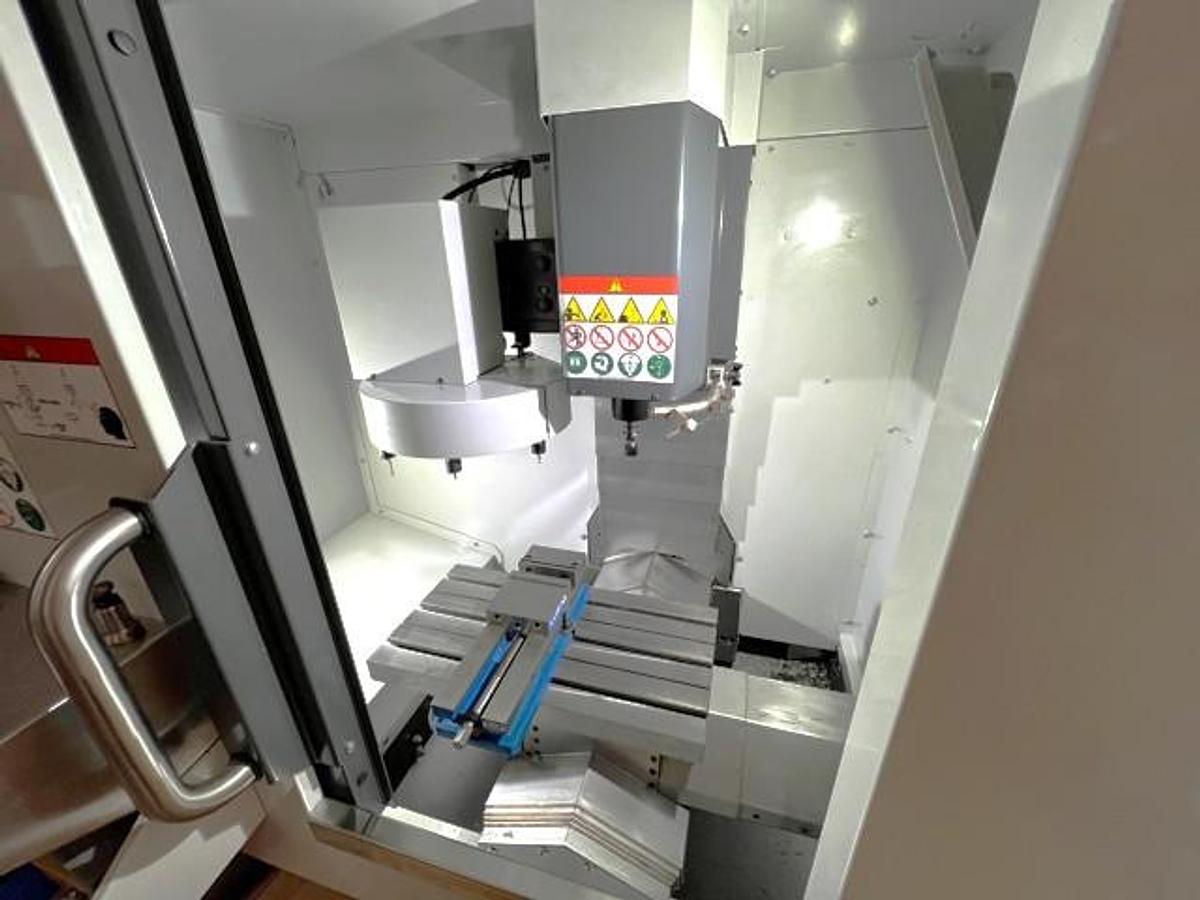 Used 2020 Haas CM-1 Compact Mill with 20 Station ATC, 30,000 rpm, ONLY 19 FEED CUT HOURS